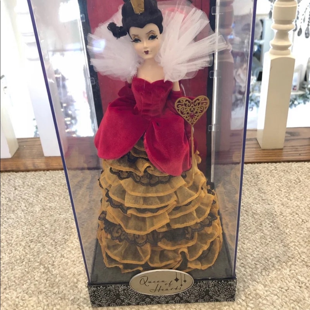 Disney Queen Of Hearts Doll Collectible
